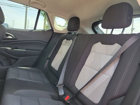 Certified 2024 Chevrolet Trax LS FWD image 10