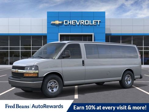 New 2025 Chevrolet Express 3500 LT image 2