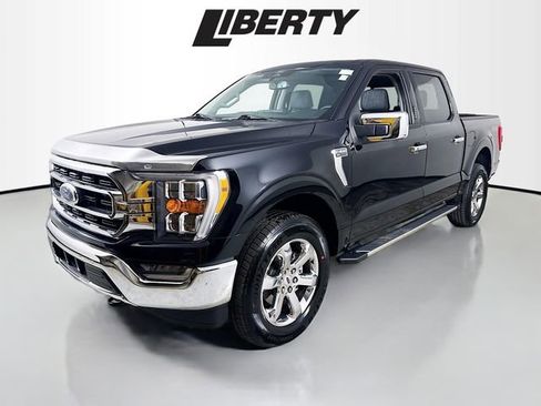 Certified 2022 Ford F150 XLT w/ Equipment Group 302A High image 3