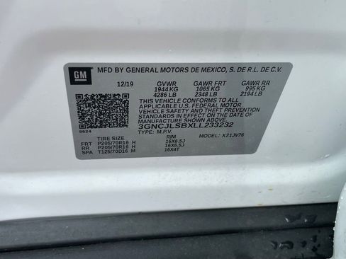 Used 2020 Chevrolet Trax LT w/ LT Convenience Package image 30