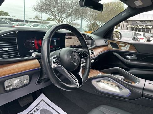 Used 2025 Mercedes-Benz GLE 450 4MATIC image 18