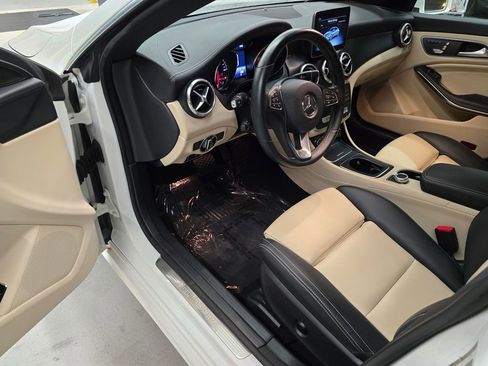 Used 2019 Mercedes-Benz CLA 250 4MATIC image 15