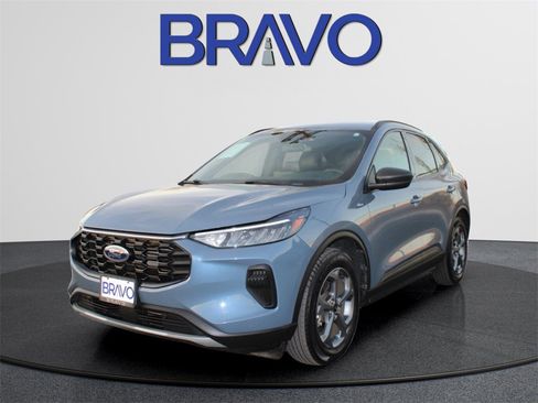 Used 2025 Ford Escape ST-Line image 1