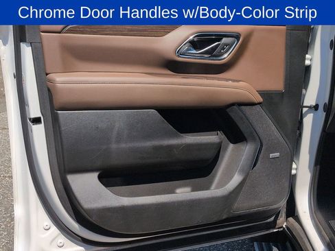 Used 2024 Chevrolet Tahoe High Country AWD/4WD image 29