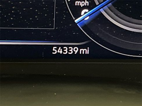 Used 2022 Volkswagen Atlas Cross Sport SE image 24