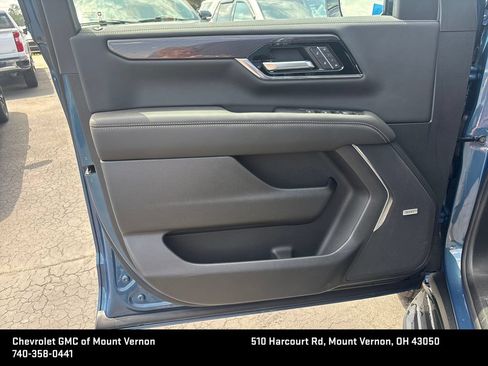 New 2026 GMC Yukon XL Elevation w/ Elevation Premium Package AWD/4WD image 14