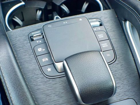 Used 2023 Mercedes-Benz GLS 450 4MATIC image 32