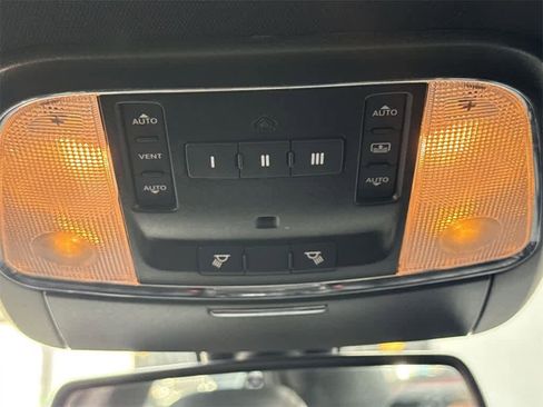 Used 2021 Chrysler 300 S image 19