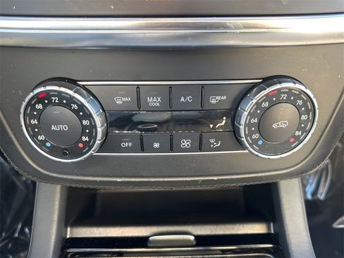 Used 2015 Mercedes-Benz ML 63 AMG 4MATIC image 19