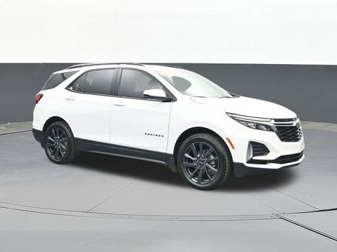 Used 2023 Chevrolet Equinox RS w/ RS Leather Package image 21