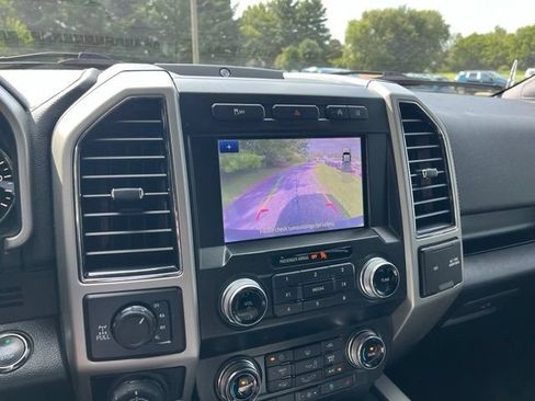 Used 2020 Ford F150 Lariat w/ Equipment Group 502A Luxury AWD/4WD image 17