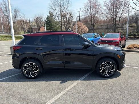 Used 2025 Chevrolet TrailBlazer RS w/ Convenience Package image 9