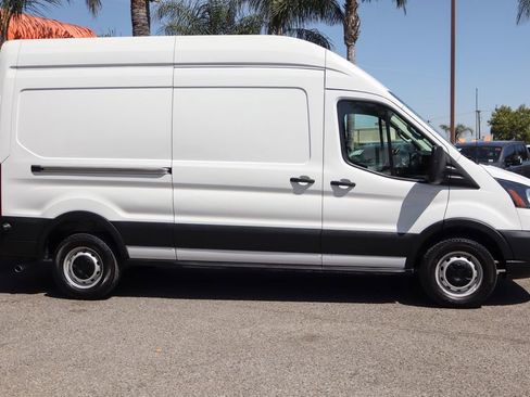 Used 2024 Ford Transit 250 148 High Roof w/ Load Area Protection Package image 9
