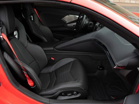 Used 2025 Chevrolet Corvette Z06 w/ Z07 Performance Package RWD image 77