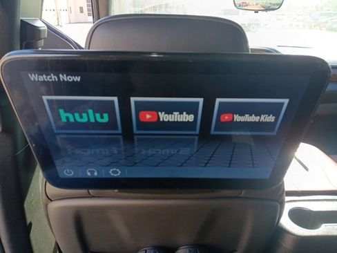 Used 2023 GMC Yukon Denali Ultimate image 29