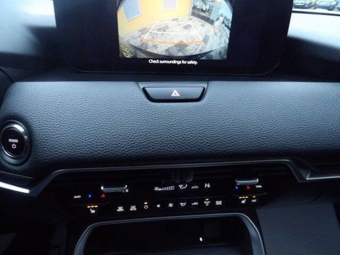 Used 2024 MAZDA CX-90 Plug-In Hybrid w/ Premium Pkg image 14