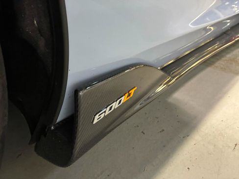 Used 2019 McLaren 600LT RWD image 30