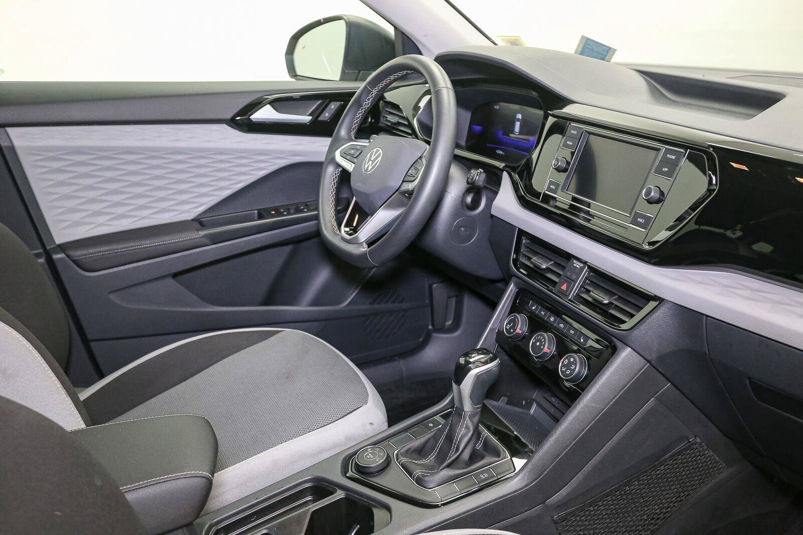 Certified 2024 Volkswagen Taos S AWD/4WD image 20