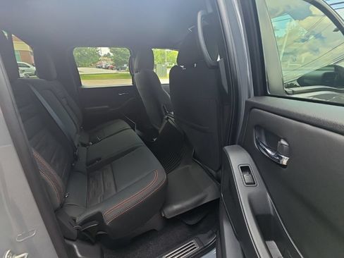 Used 2023 Nissan Frontier PRO-4X w/ Pro Convenience Package AWD/4WD image 13