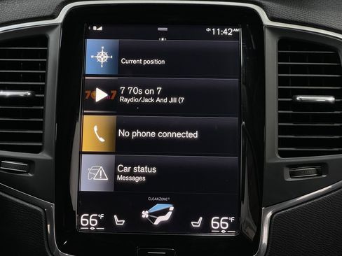 Used 2020 Volvo XC90 T6 Momentum image 25