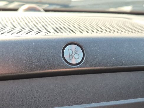 Used 2020 Ford F150 Lariat w/ Equipment Group 502A Luxury image 21