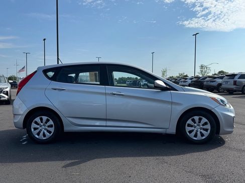 Used 2015 Hyundai Accent GS FWD image 4