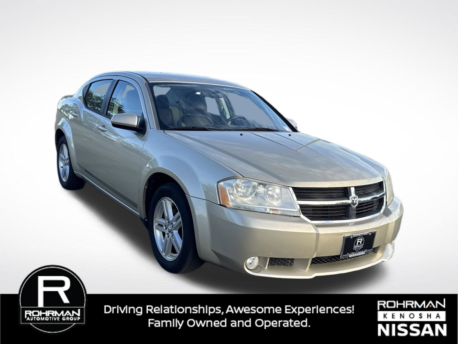 Used 2010 Dodge Avenger R/T FWD image 3