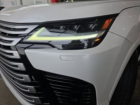 Certified 2022 Lexus LX 600 4WD w/ Luxury Package image 34