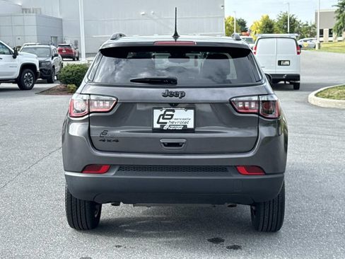 Used 2023 Jeep Compass Latitude AWD/4WD image 26