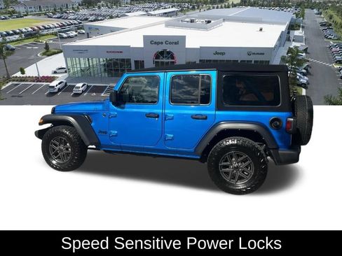 Used 2024 Jeep Wrangler Unlimited Sport AWD/4WD image 9