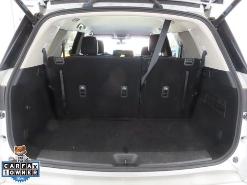 Used 2025 Nissan Pathfinder SL image 25