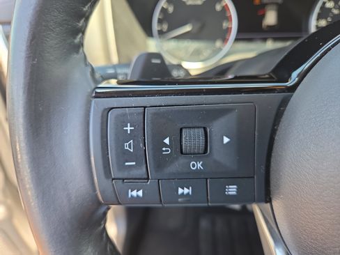 Used 2021 Nissan Rogue SV w/ Premium Package AWD/4WD image 27