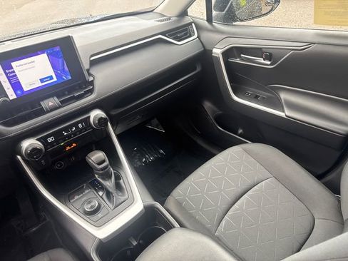 Used 2023 Toyota RAV4 AWD Hybrid image 26