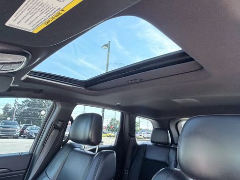 Used 2020 Jeep Grand Cherokee Altitude RWD image 11