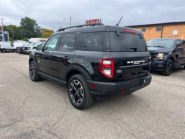 Certified 2023 Ford Bronco Sport Outer Banks w/ Tech Package AWD/4WD image 6