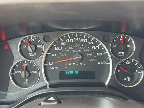 Used 2025 Chevrolet Express 2500 w/ Driver Convenience Package RWD image 14