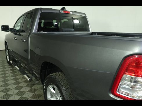 Used 2022 RAM 1500 Big Horn AWD/4WD image 16