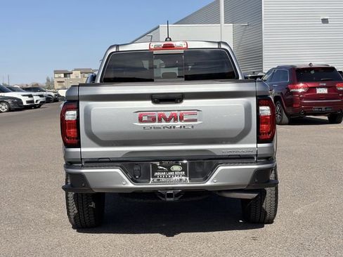 Used 2024 GMC Canyon Denali image 29