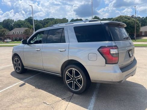 Used 2021 Ford Expedition Limited RWD image 4