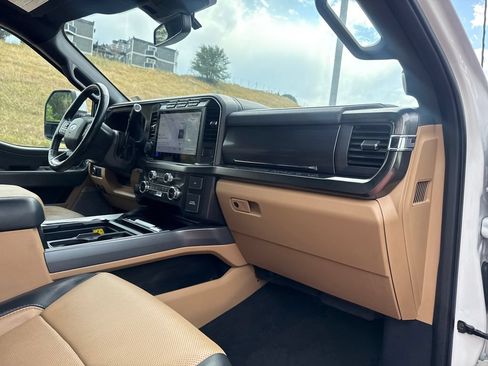 Certified 2024 Ford F350 Lariat w/ Lariat Ultimate Package AWD/4WD image 30