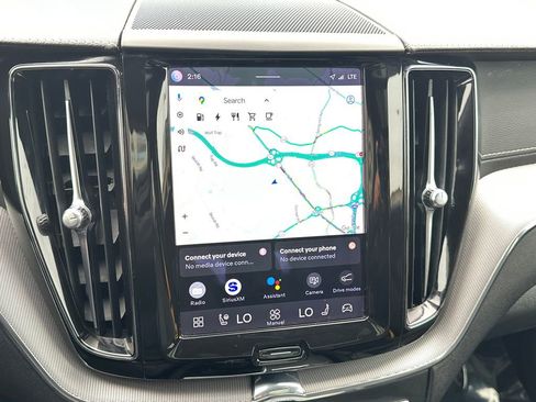 Used 2022 Volvo XC60 T8 Polestar image 32