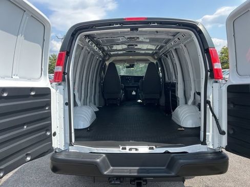 New 2025 Chevrolet Express 2500 RWD image 26