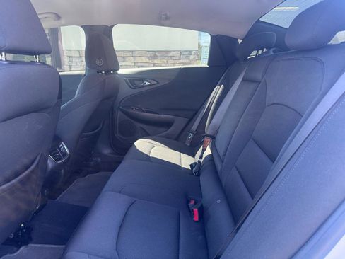Used 2021 Chevrolet Malibu LT FWD image 14