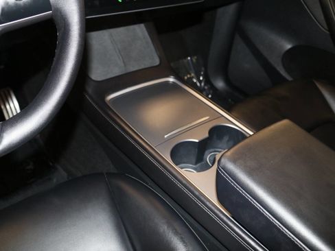 Used 2023 Tesla Model Y Performance image 39