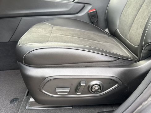 New 2025 Jeep Grand Cherokee Laredo image 13