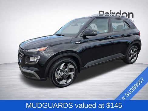 Used 2025 Hyundai Venue SEL FWD image 3