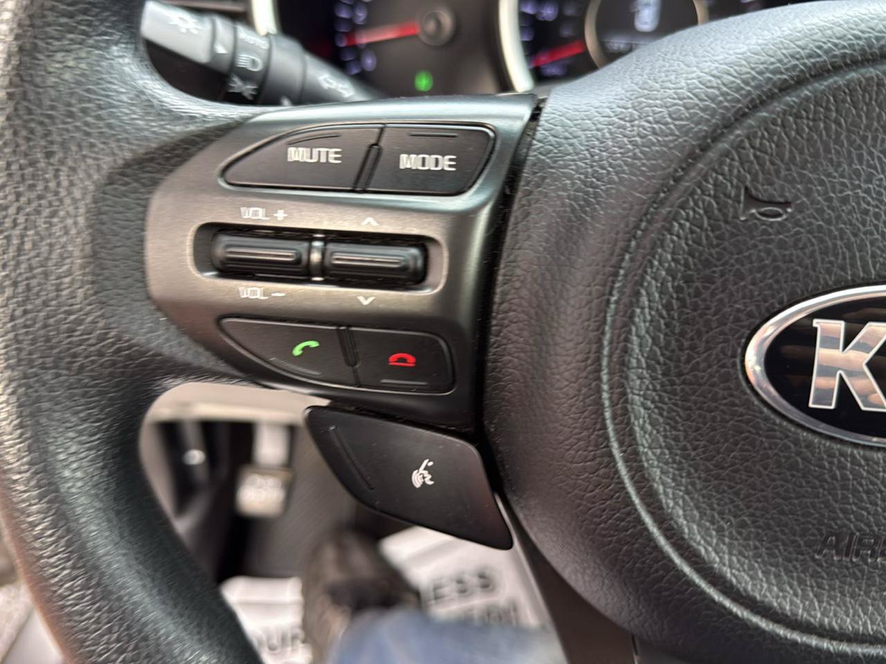 Used 2015 Kia Optima LX FWD image 18