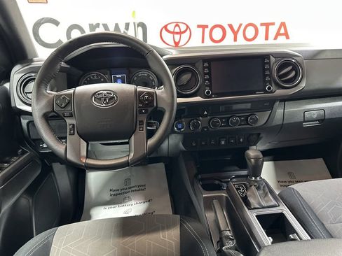 Used 2023 Toyota Tacoma TRD Off-Road w/ Technology Package AWD/4WD image 19