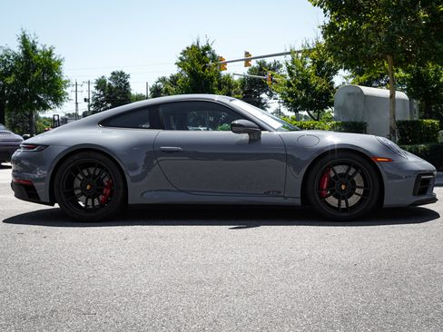 Used 2024 Porsche 911 Carrera 4 GTS AWD/4WD image 12