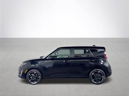 Certified 2025 Kia Soul EX image 9